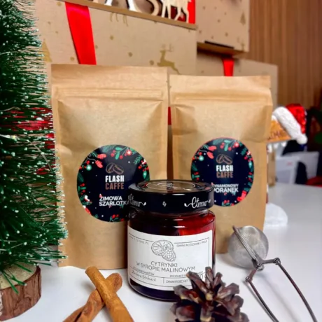 Zestaw świąteczny - herbata Cynamonowy Poranek, herbata Zimowa Szarlotka, cytrynki, zaparzacz